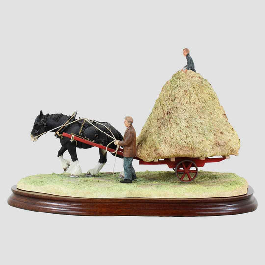 Hay Bogie (Gold Edition) Border Fine Arts Horse