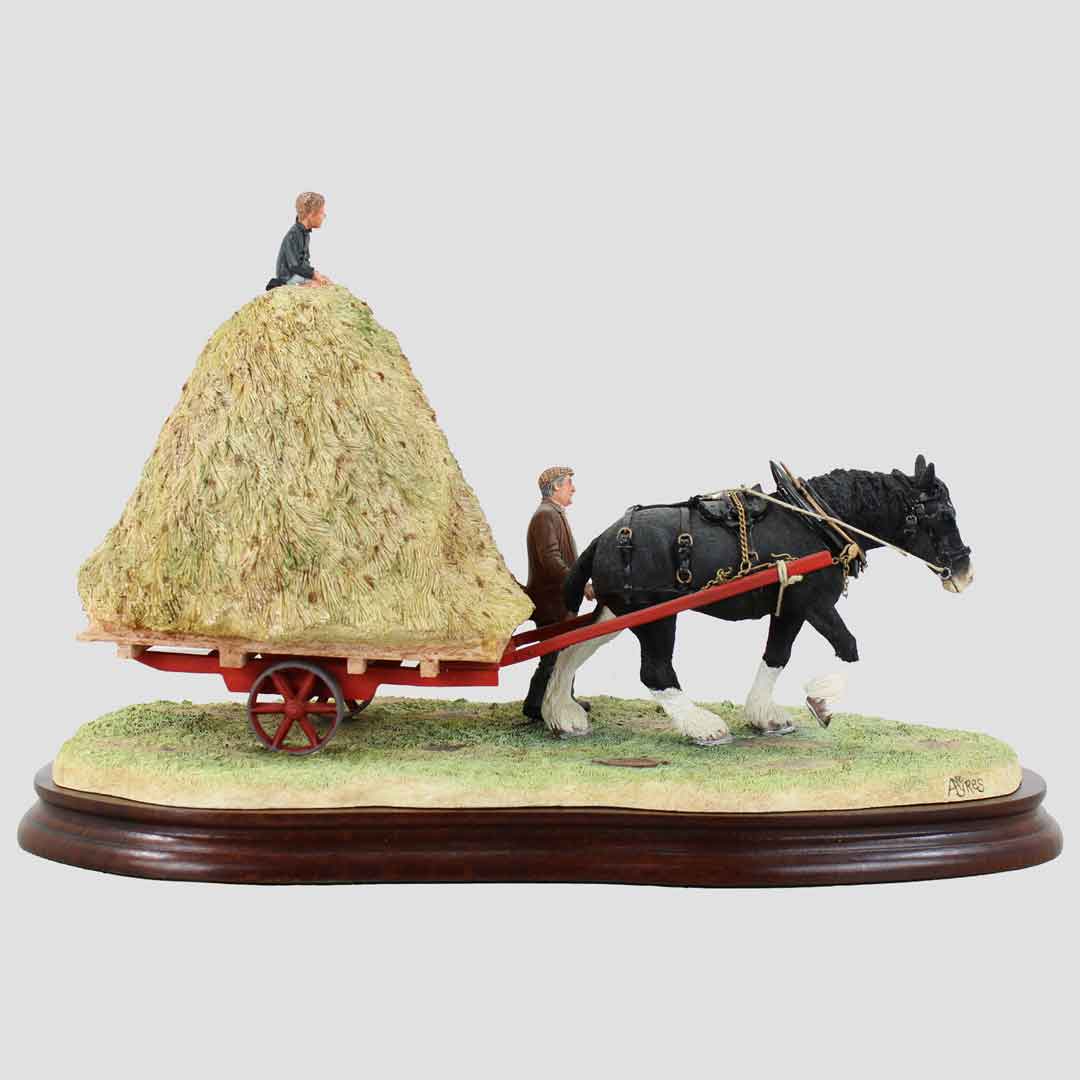 Hay Bogie (Gold Edition) Border Fine Arts Horse