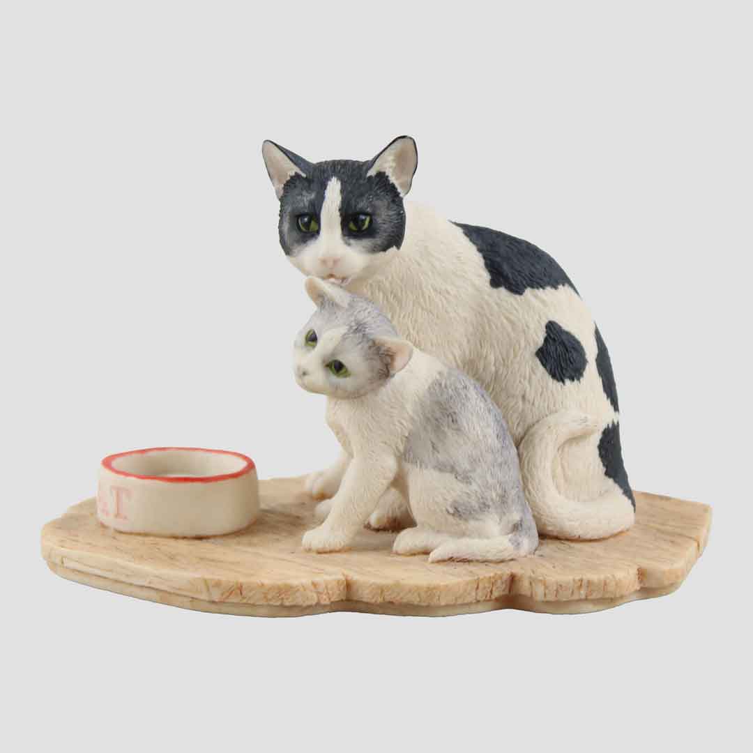 Catlick - Cat Licking Kitten Border Fine Arts