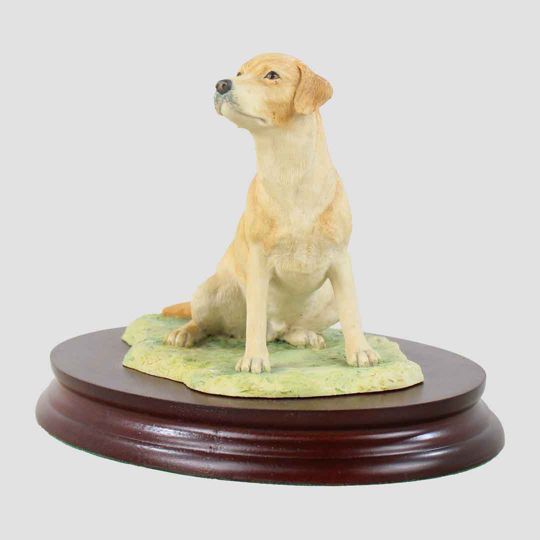 Labrador (Yellow) Seated Border Fine Arts Dogs
