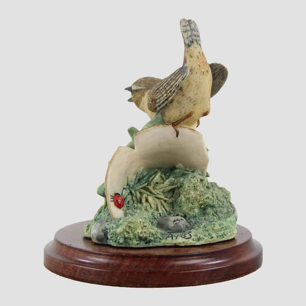 Plinth - Wren Style Two Border Fine Arts Birds