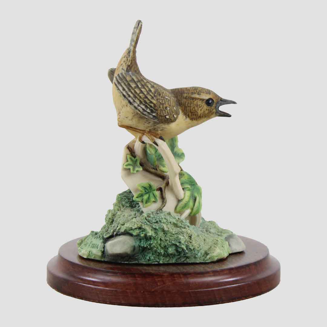 Plinth - Wren Style Two Border Fine Arts Birds