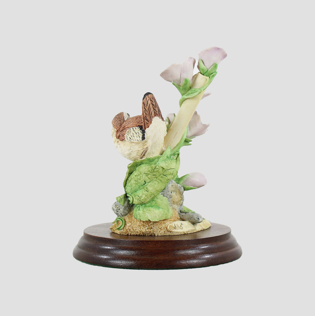 Wren On Peas border Fine Arts Birds