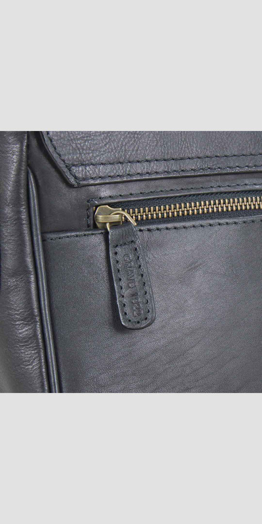 Charlotte Snaffle Bag Black Full Leather