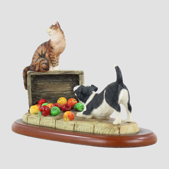 Taking No Notice Border Fine Arts