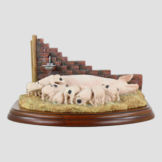 Hog Haven Border Fine Arts Pigs