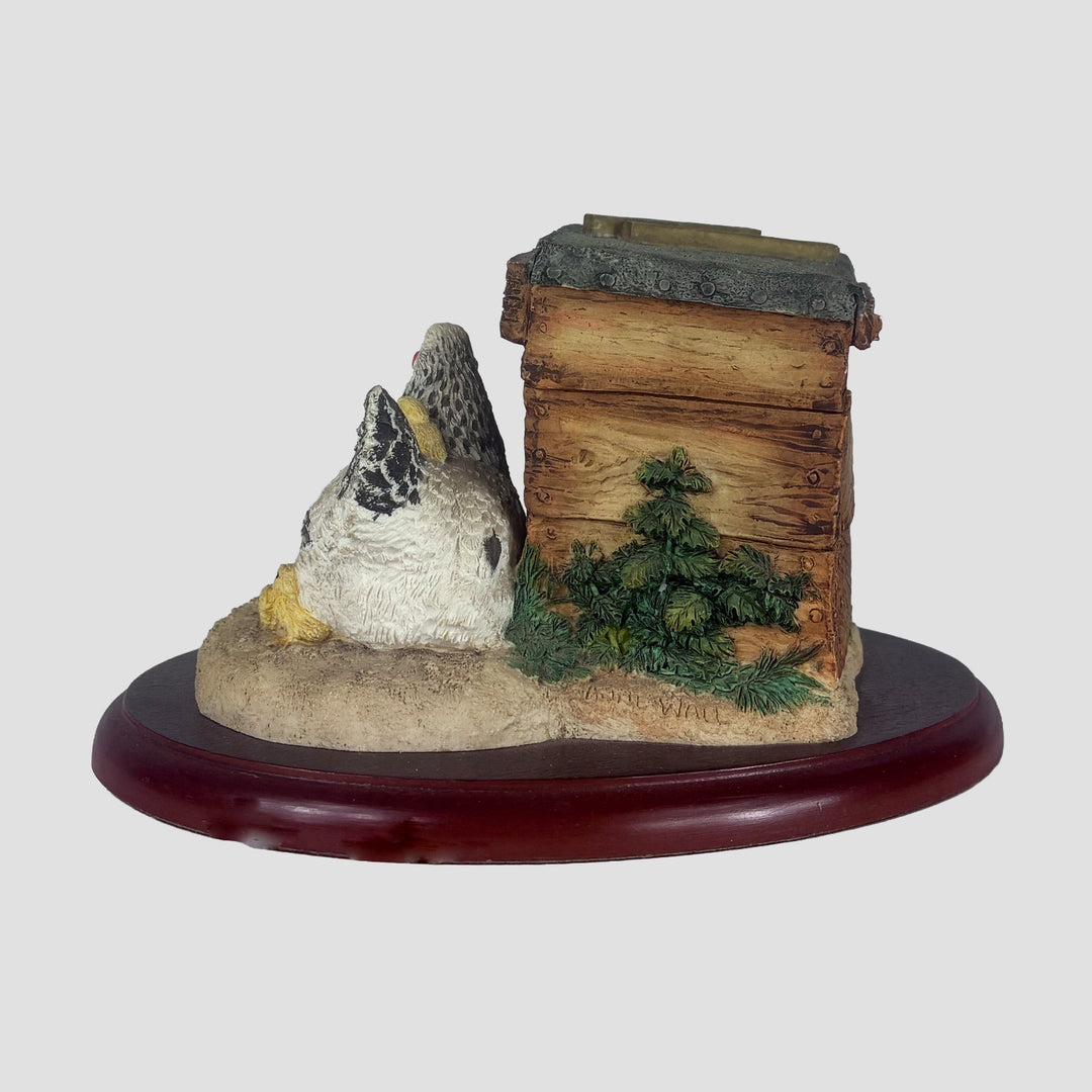 Home Comforts Border Fine Arts Chicken Model
