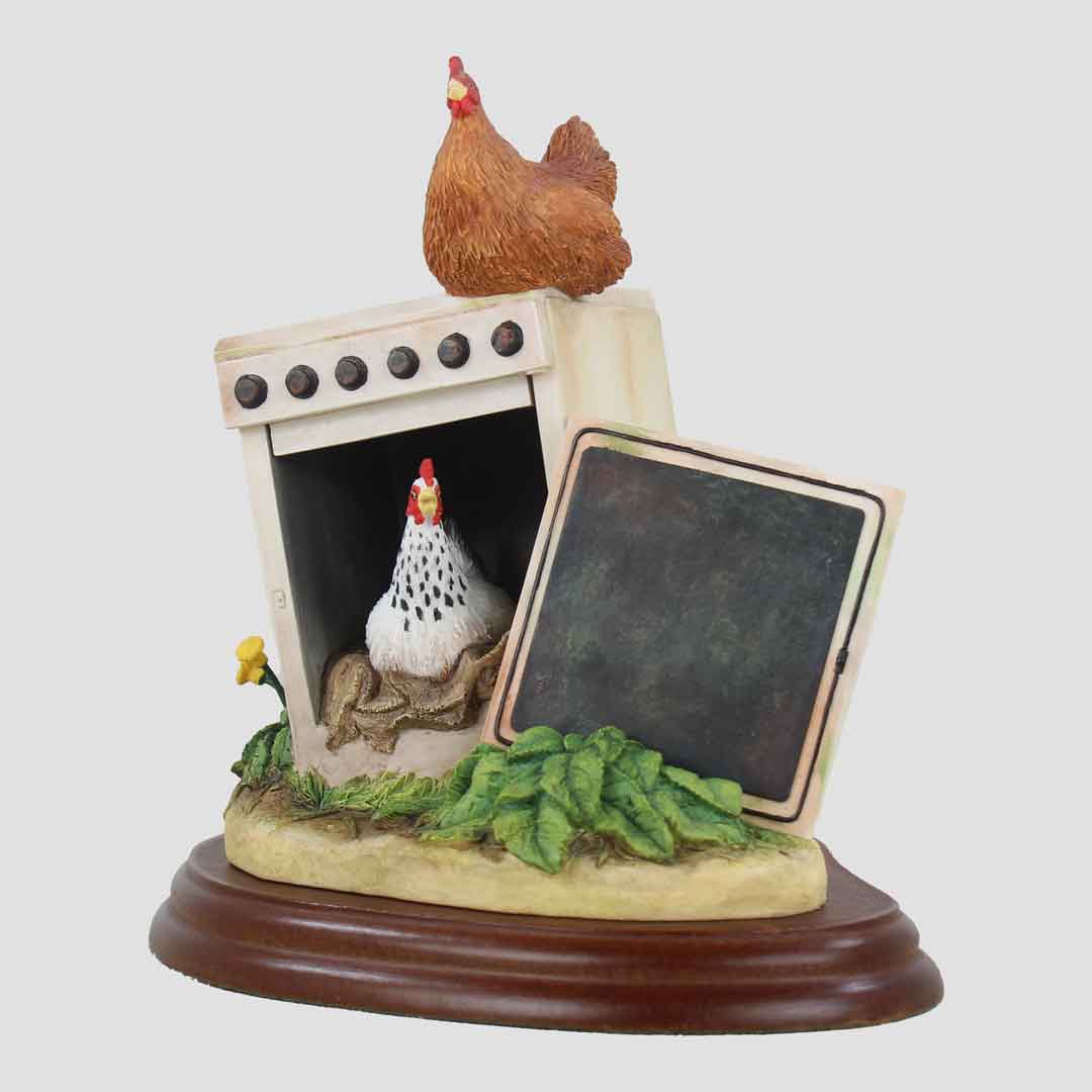 Oven Ready Border Fine Arts Chickens