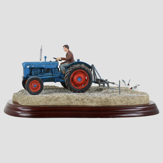 Ridging Up Border Fine Arts Tractor