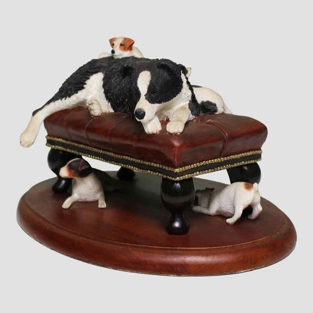 No Peace Border Fine Arts