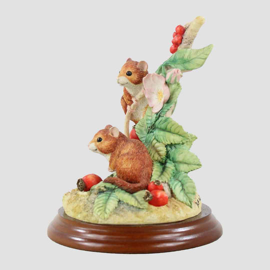 Autumn Hedgerow Border Fine Arts Dormice