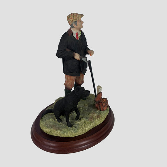 A Right and a Left Black Border Fine Arts Limited Edition Shooting Model