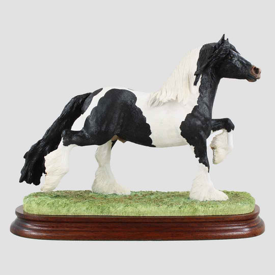 The Vanna (Piebald) Border Fine Arts Horses