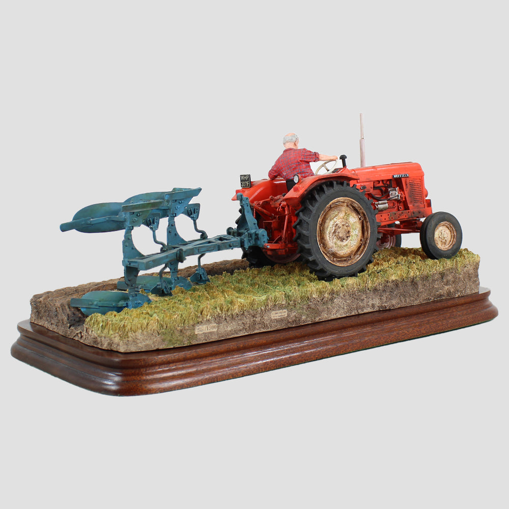 Reversible Ploughing Border Fine Arts Model With Original Certificate