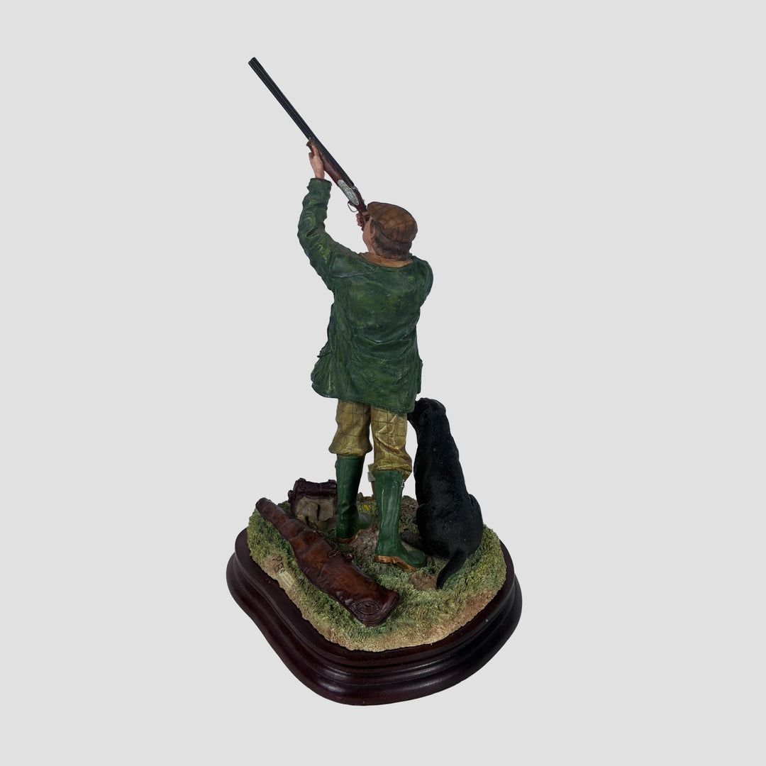 The Crosser Black Labrador Border Fine Arts Limited Edition Gundog Model
