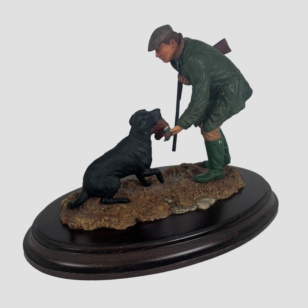 A Fruitful Day Country Artists Gun Dog Model