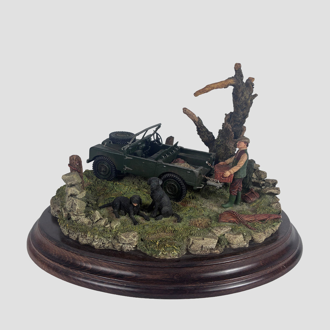 First Arrivals Land Rover Model by Country Artists