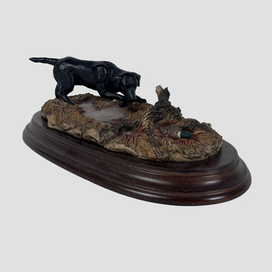 Labrador Retrieving Duck by Country Artists Gundog Model
