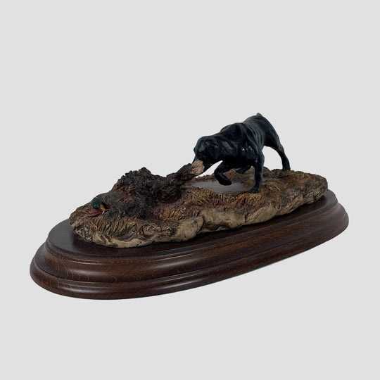 Labrador Retrieving Duck by Country Artists Gundog Model