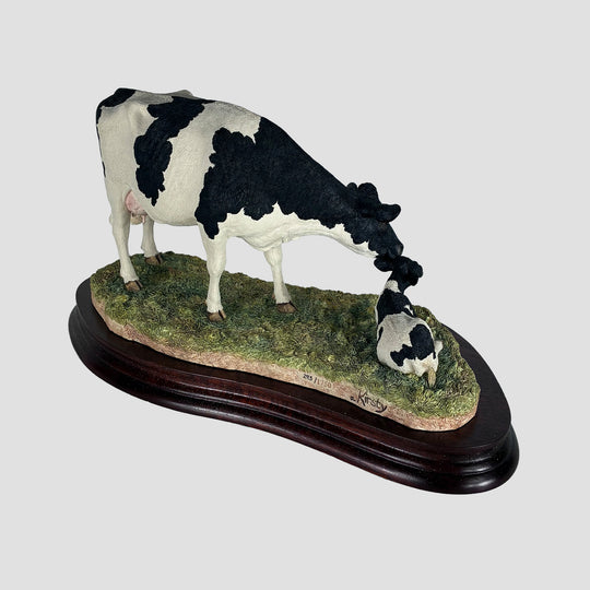 Border Fine Arts Holstein Friesian Cow And Calf (B0309)