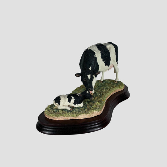 Border Fine Arts Holstein Friesian Cow And Calf (B0309)