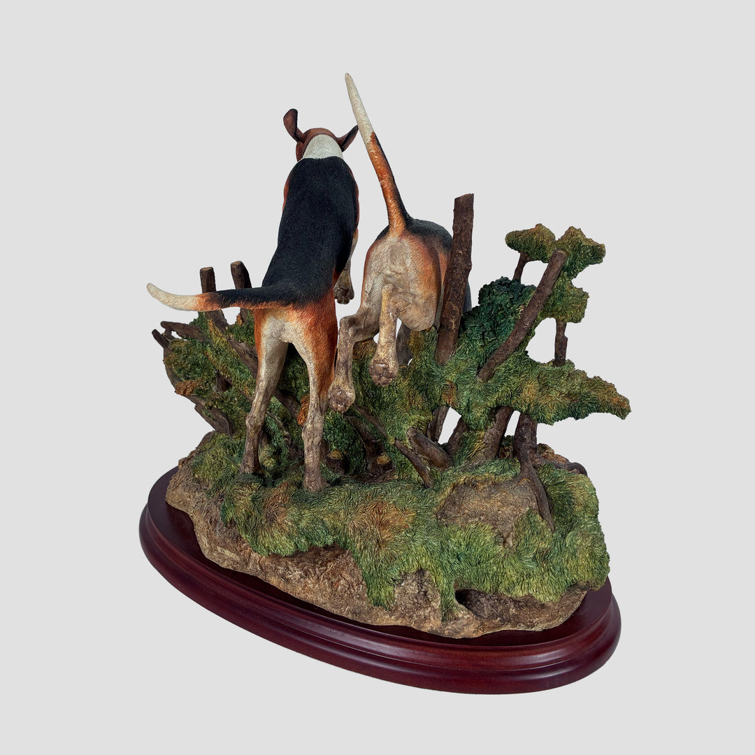 Lost Scent Border Fine Arts Hunting Dog Model Limited Edition Original Certificate