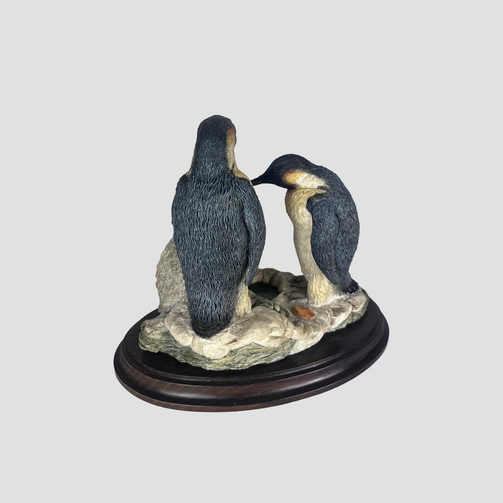 Penguin Family Model by Country Artists