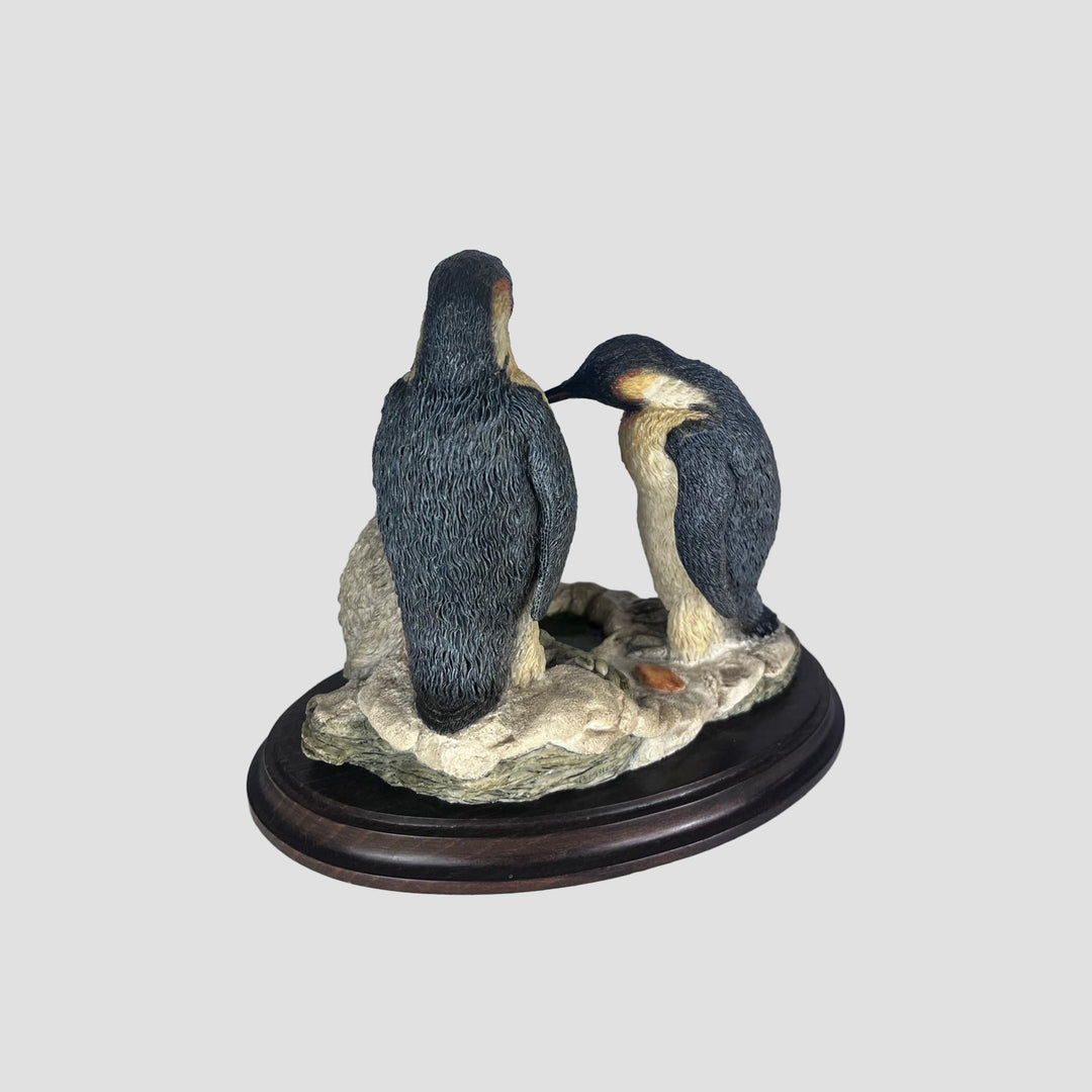 Penguin Family Model by Country Artists