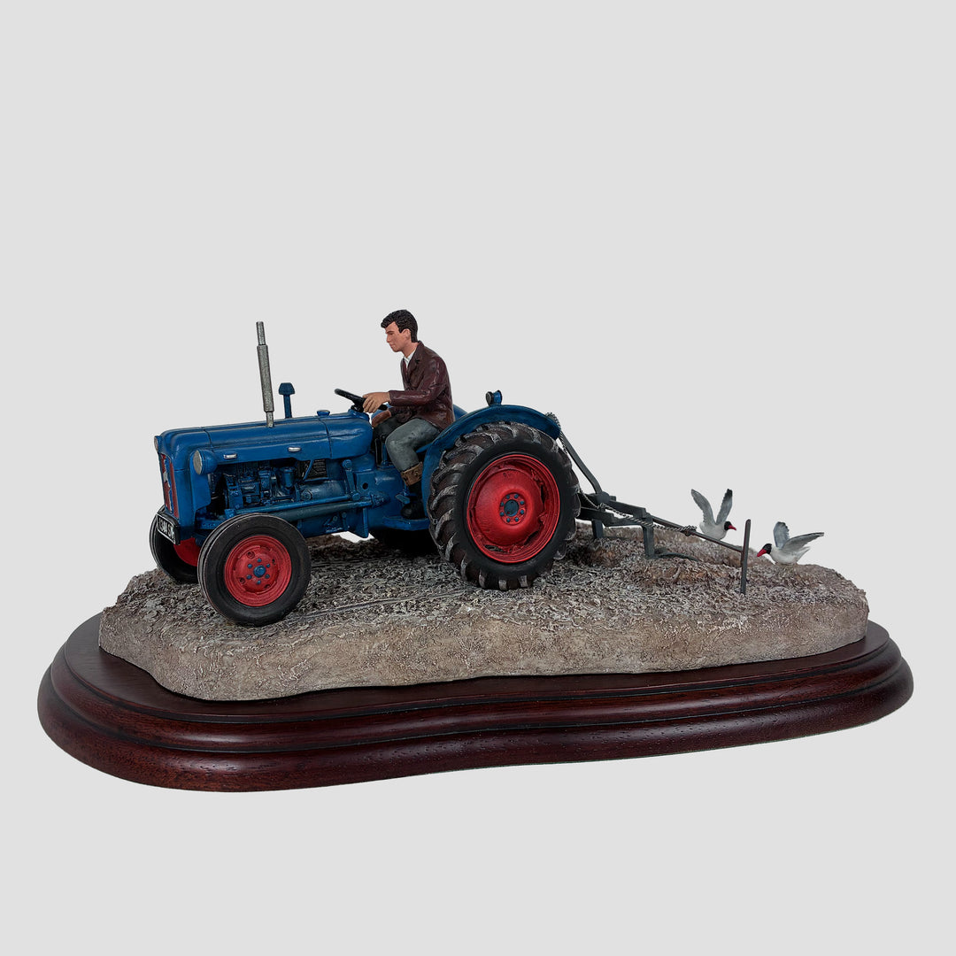 Ridging Up Fordson Dexter Border Fine Arts Tractor Model