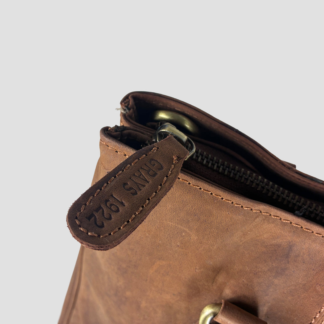 Winnie Handbag in Hunter Leather