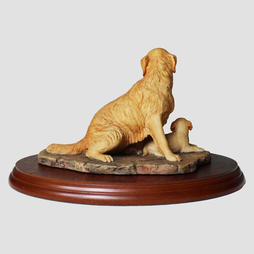 Golden Retriever and Pups Border Fine Arts