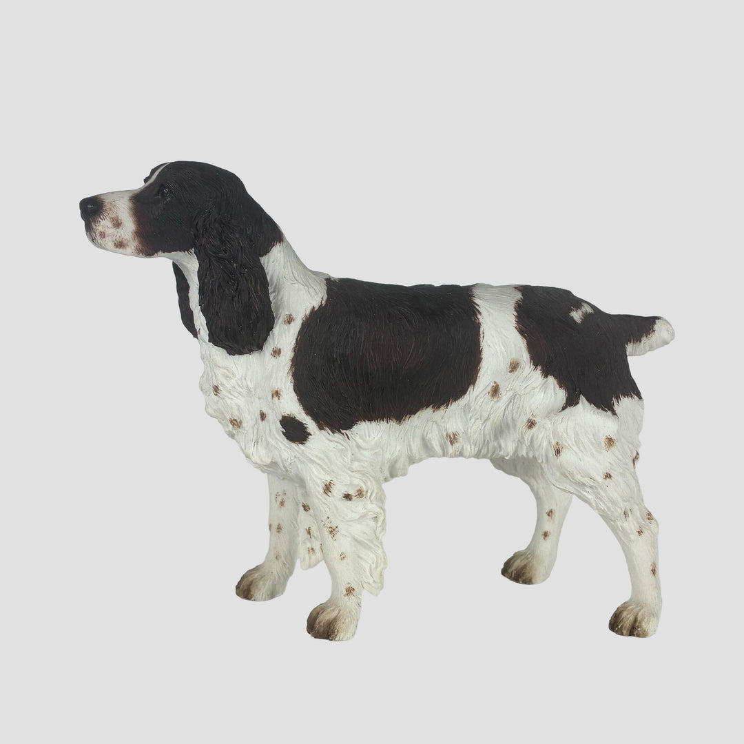 English Springer Liver and White Border Fine Arts Dog Model