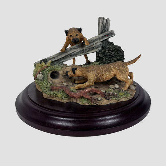 Gone to Ground Border Terriers Model by Northumbria Original Certificate