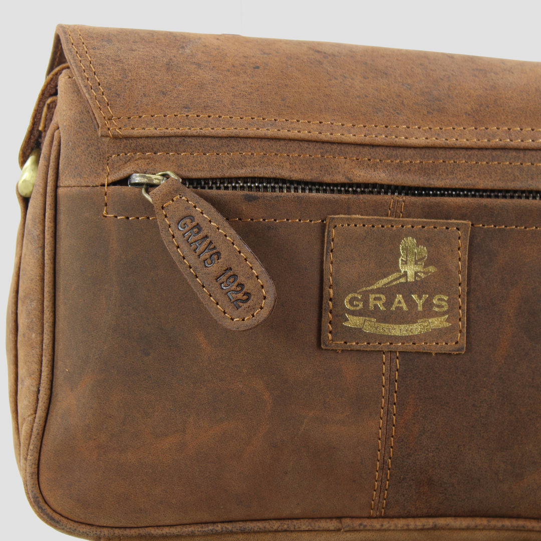 Isla Shoulder Bag with Snaffle in Hunter