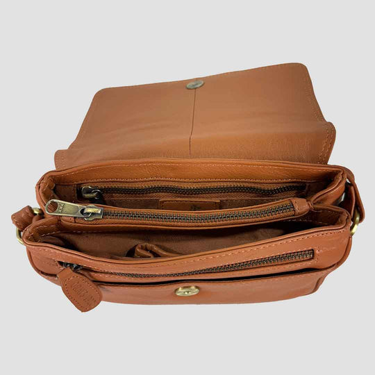 Isla Shoulder Bag with Snaffle in Tan