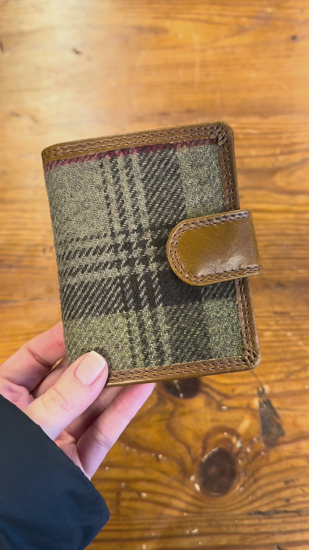 Nicholas 1922 Leather Wallet Tan With Tweed