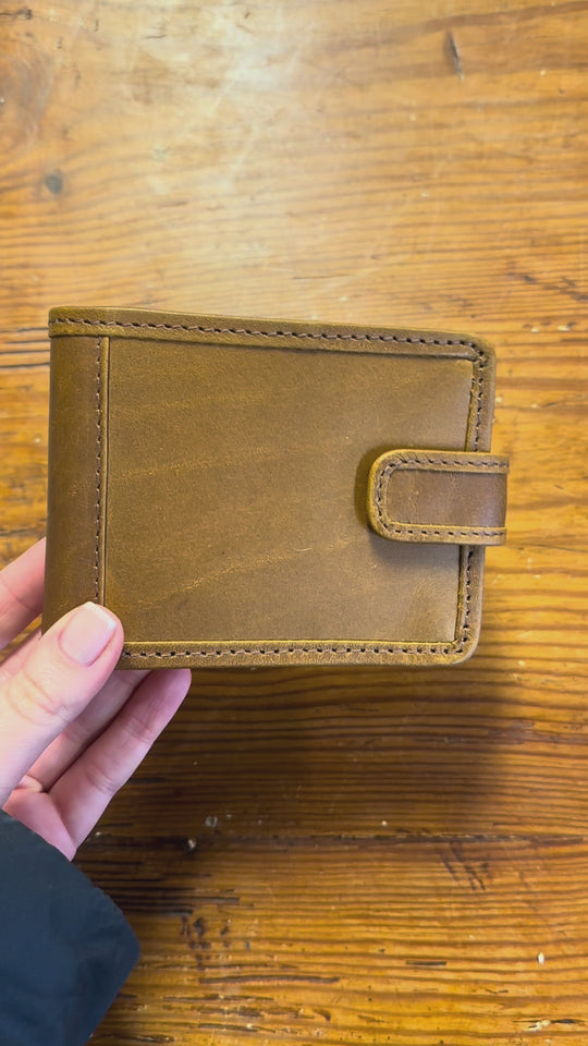 Shenton Wallet In Tan Leather