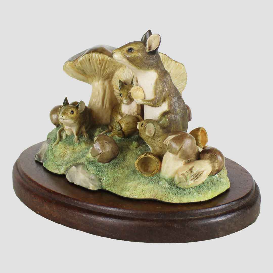 Field Mouse and Young Border Fine Arts