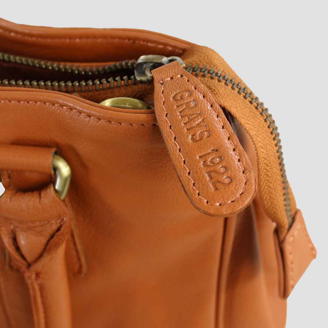 Sadie Handbag with Snaffle in Tan