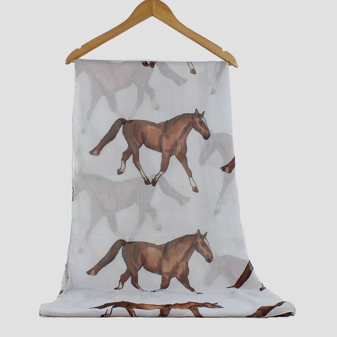 Scarf Horse Light Grey