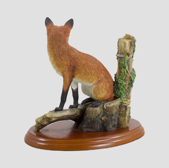 Sitting Safe Border Fine Arts Fox